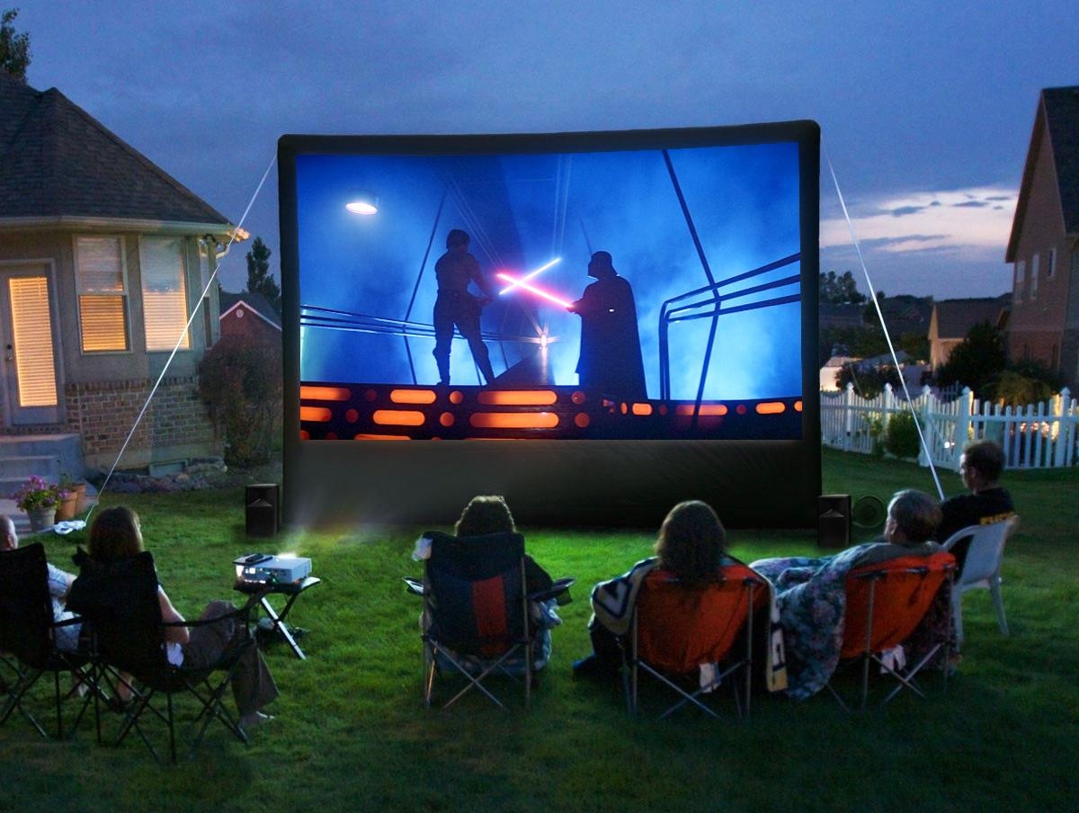 backyardmovietheaterideas_0452829001452509229